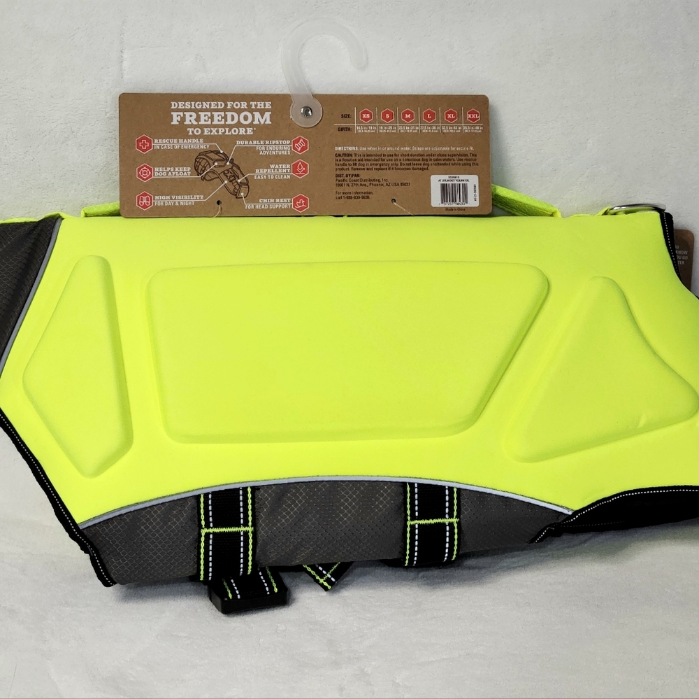Arcadia Trail High Visibility Life Jacket for Dogs - Picture 5 of 6